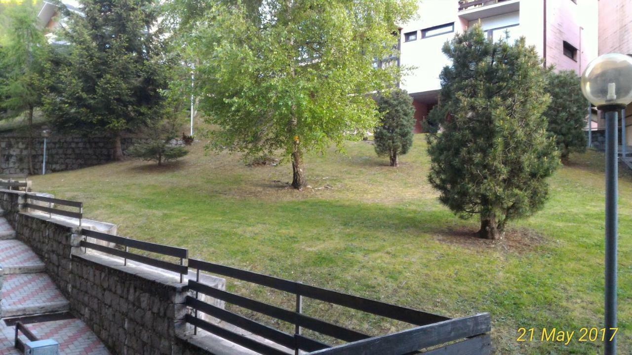Centrale Vicino Cabinovia Magnolta E Piscina อาปริกา ภายนอก รูปภาพ